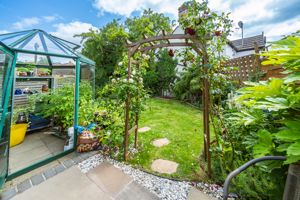 SIDE GARDEN- click for photo gallery